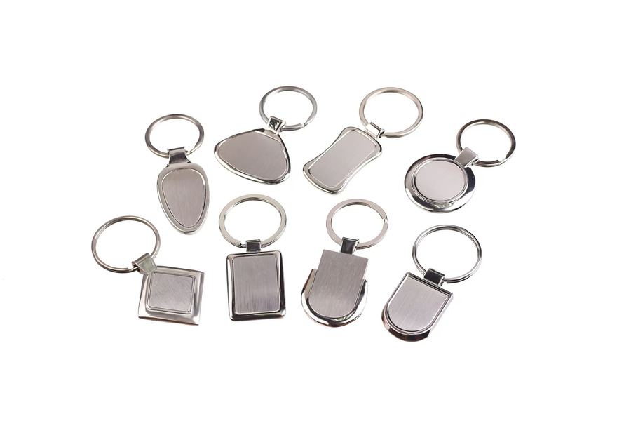 Custom zinc alloy keychains manufacturer